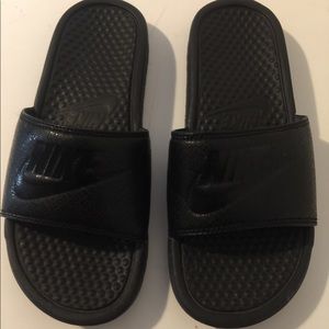 Nike slides size 7